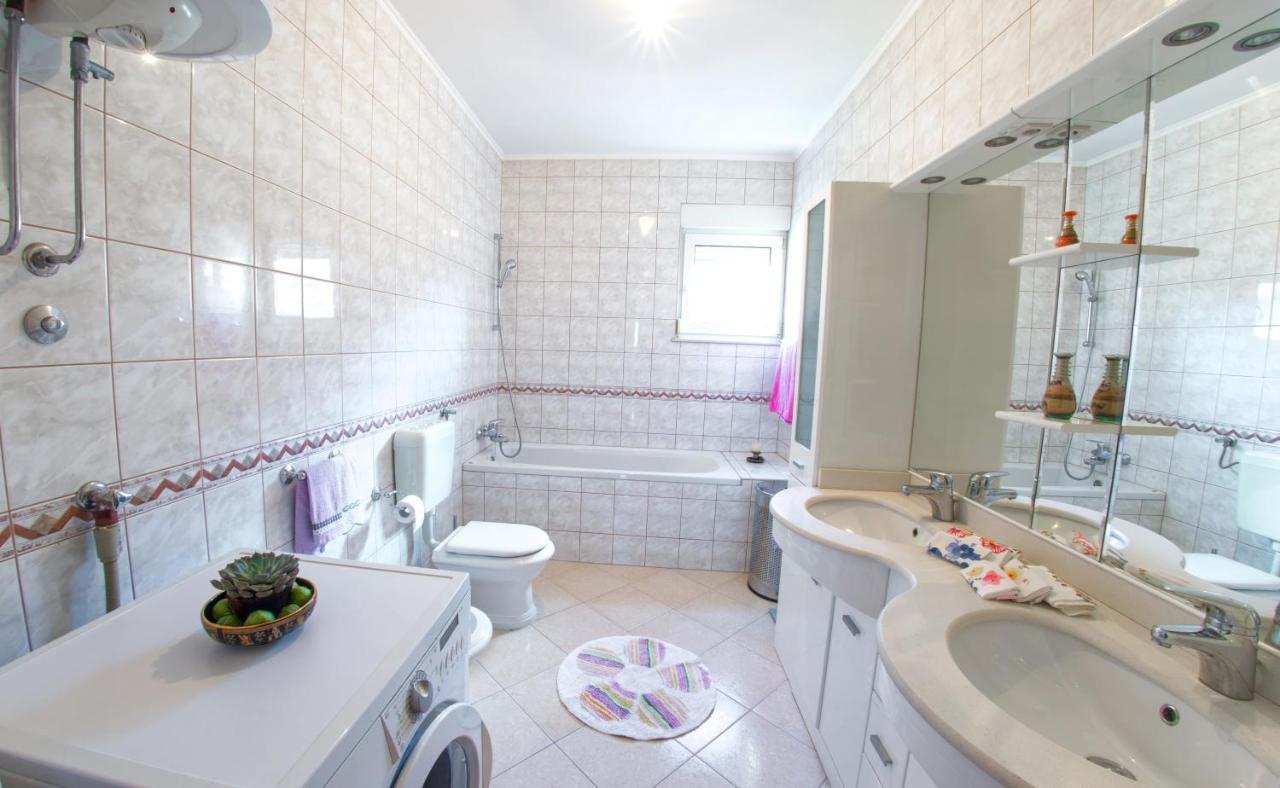 Apartment Italy - Promenade Mostar Buitenkant foto